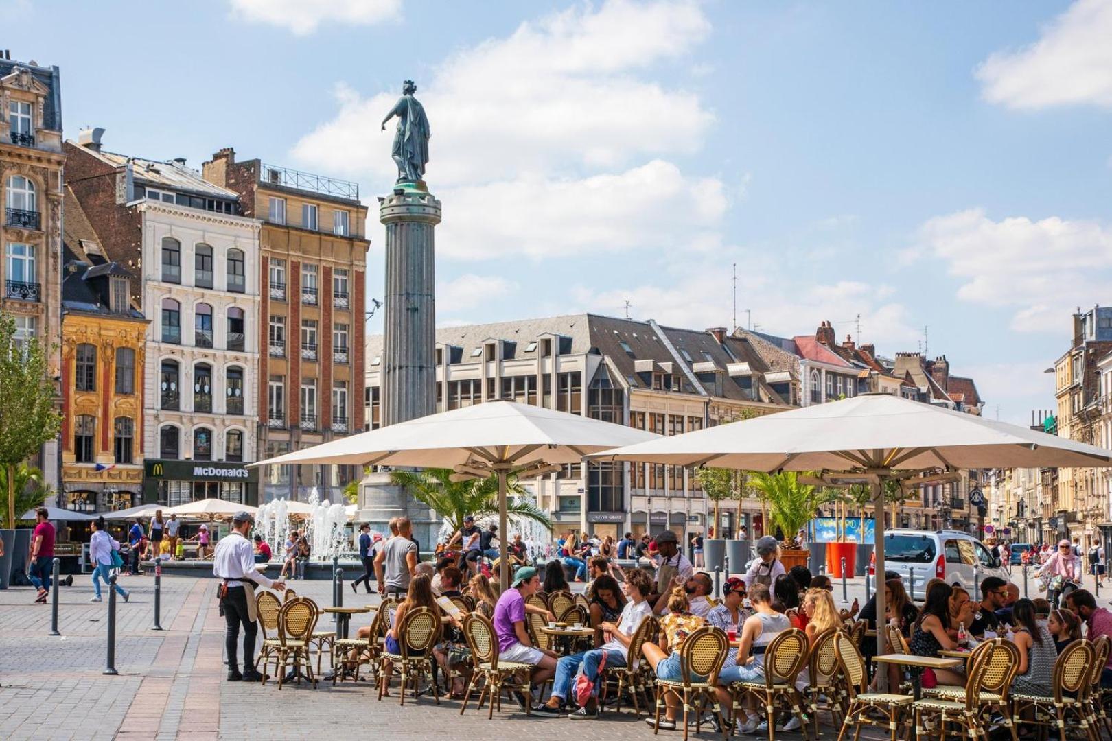 Vieux Lille On Rue De La Monnaie! Lägenhet Exteriör bild